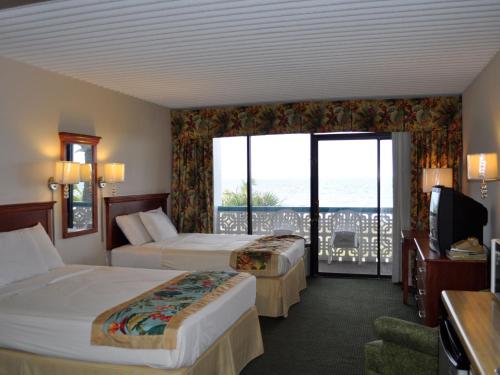The Diplomat Family Motel - photo 28