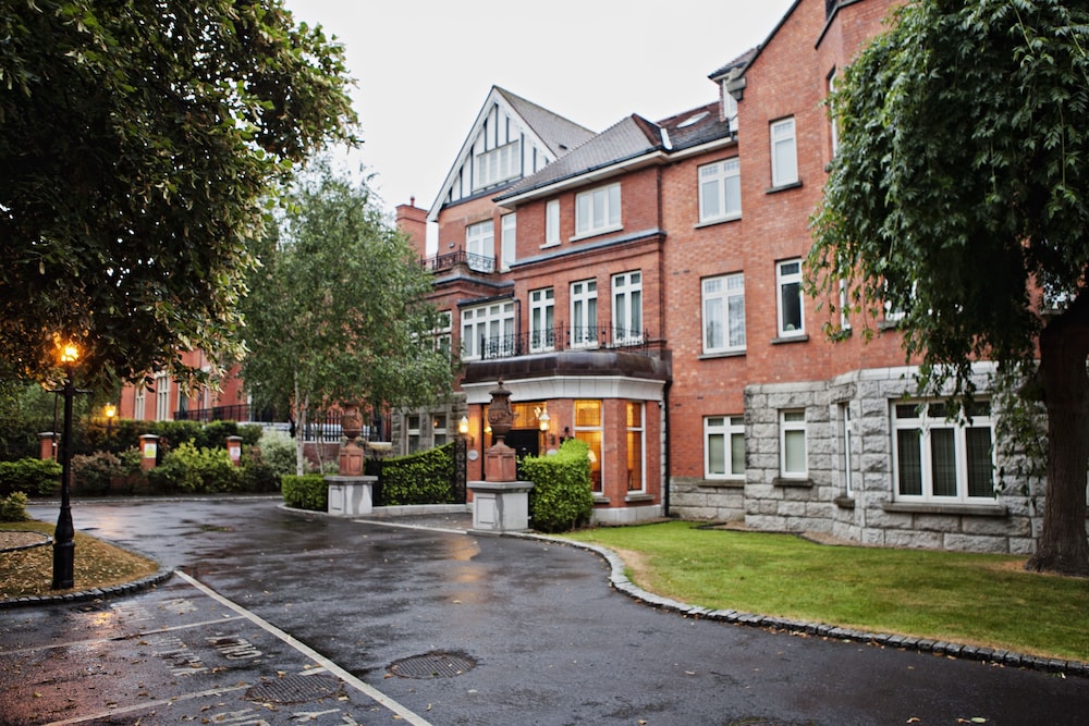 HIPHIPStay The Michael Flatley Suite — 4-Star Luxury Hotel in Dublin, Republic of Ireland