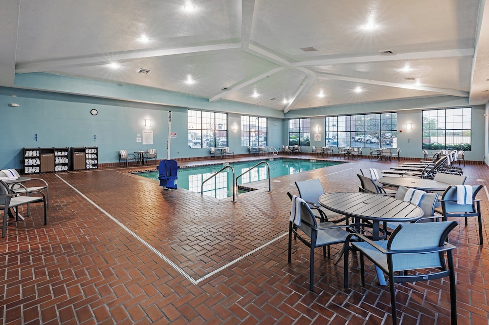 Holiday Inn Express & Suites Tulsa S Broken Arrow Hwy 51 by IHG - photo 37
