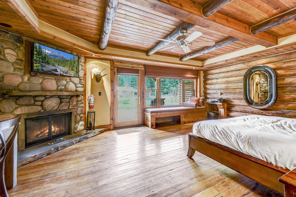 Rainbow Ranch Lodge - photo 4