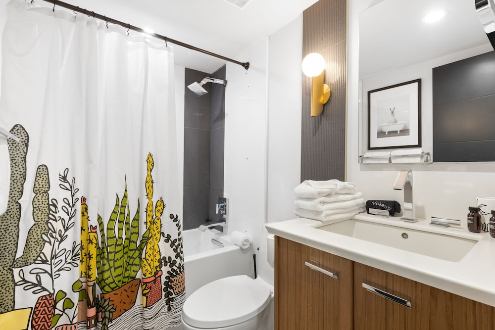 The Llama House by Avantstay Featured on Hgtv Resort Style Pool & Spa Permit#4277 - photo 13