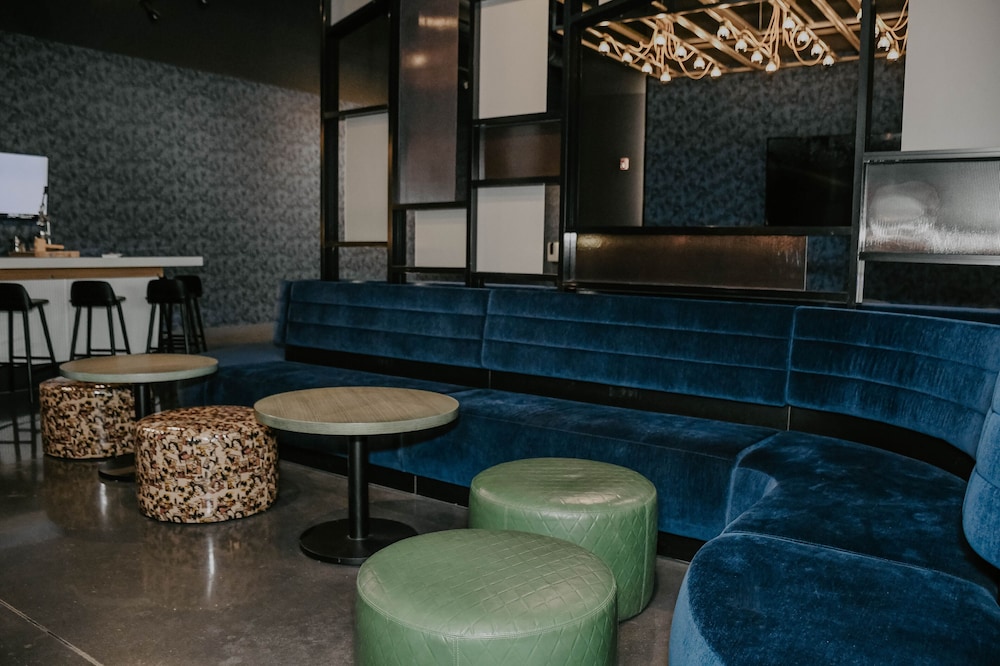 Aloft Omaha West - photo 5