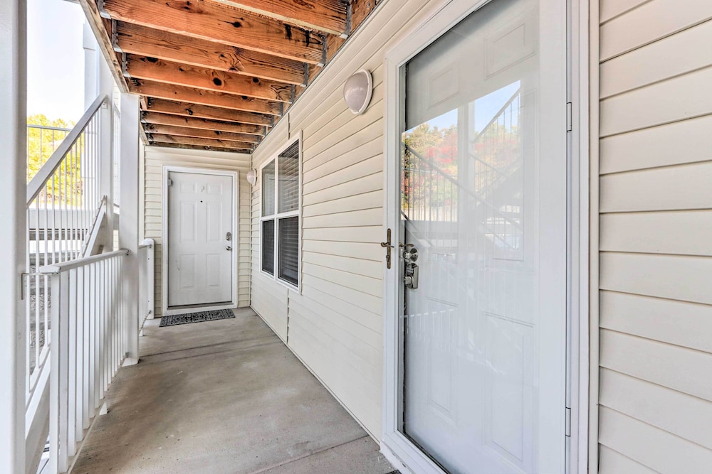 Parkview Bay Condo: Resort Pools & Lake View - photo 27