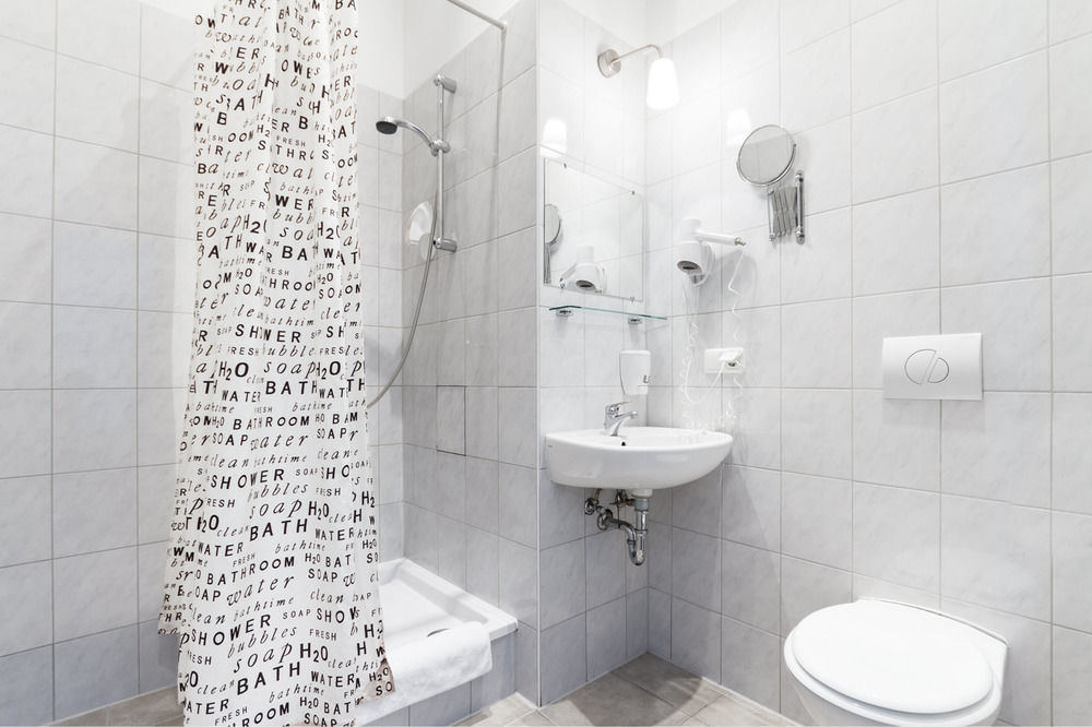 Hotel & Hostel Friedrichshain — Berlin — photo 3