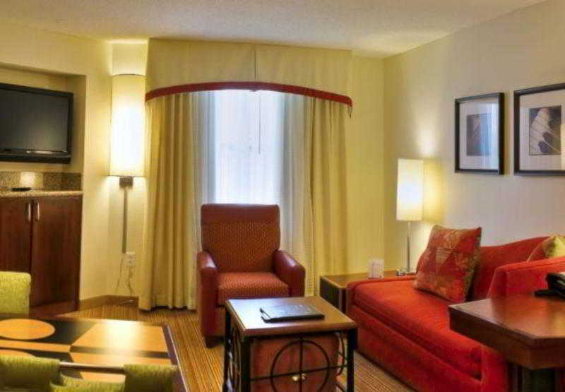 Residence Inn Marriott Moline - photo 9