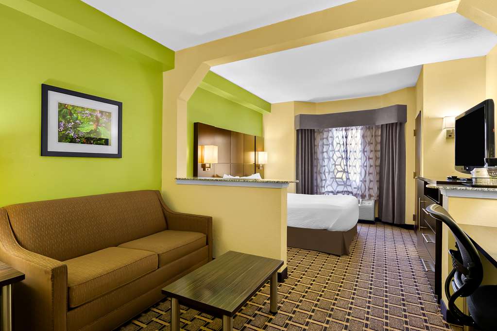 Best Western Knoxville Suites Downtown - photo 11