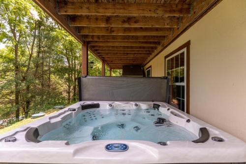 Lazy Bear Inn - photo 25