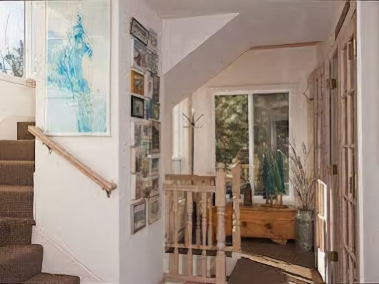 Spike's Place - photo 3