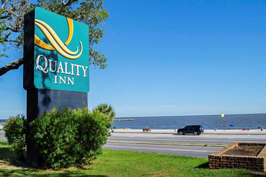 Quality Inn Biloxi Beach — hotel in Biloxi
