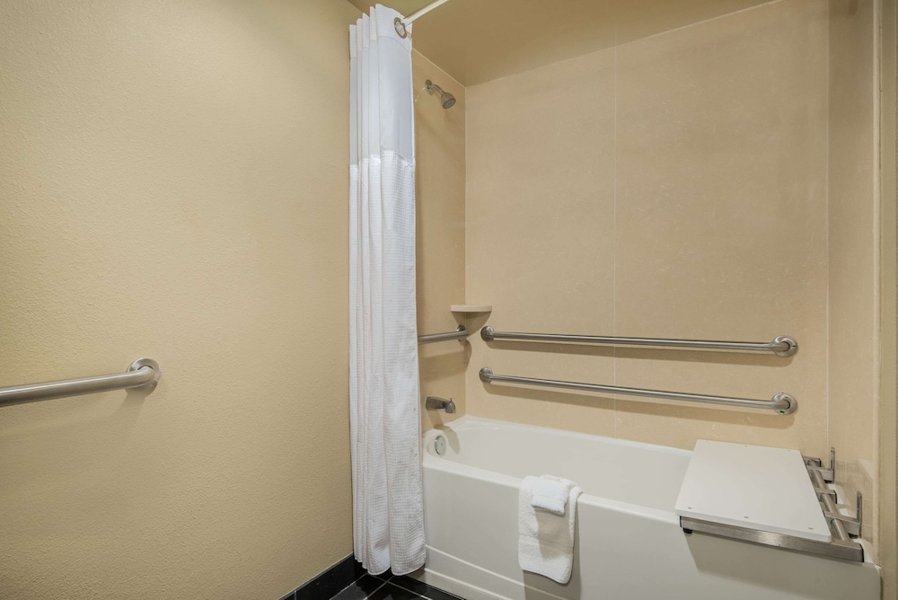 Wyndham Garden Texarkana - photo 10