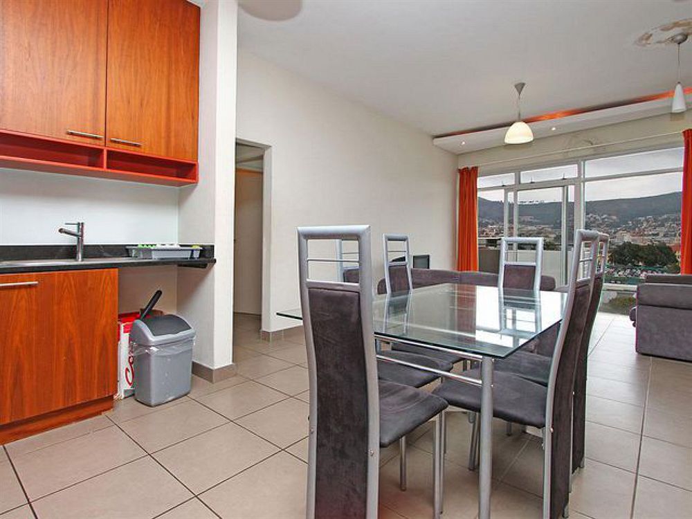 Canterbury Square Apartments — 4-Star Luxury Hotel in Cape Town, South Africa