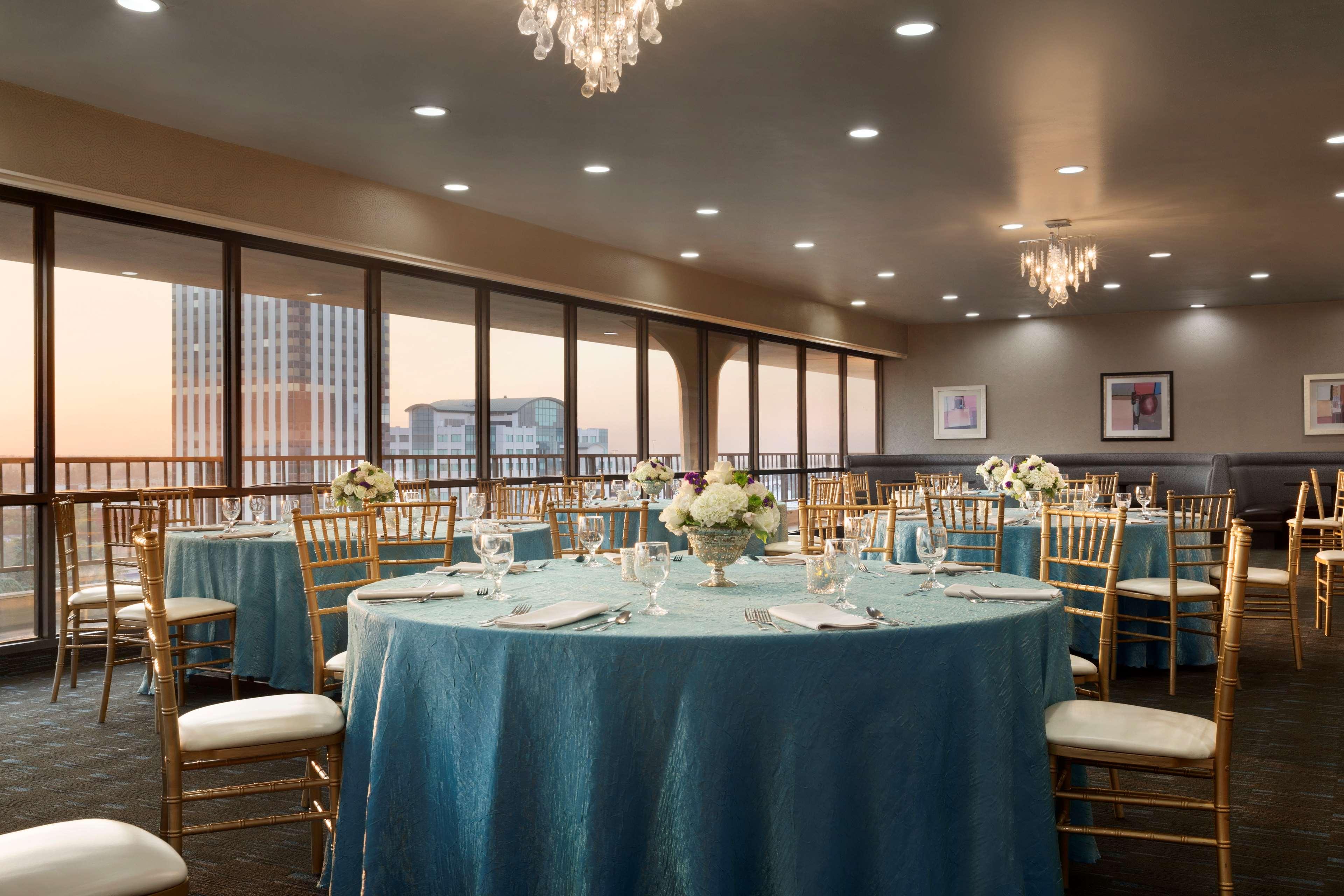 Radisson Hotel Fresno Conference Center - photo 16