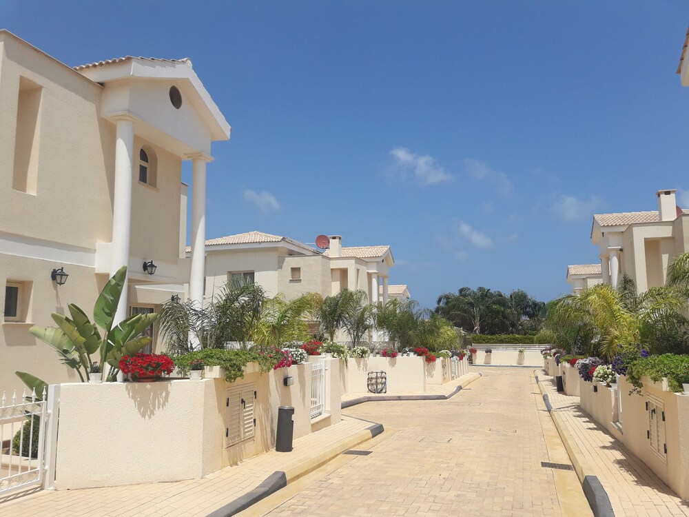 Anthorina Villa 3