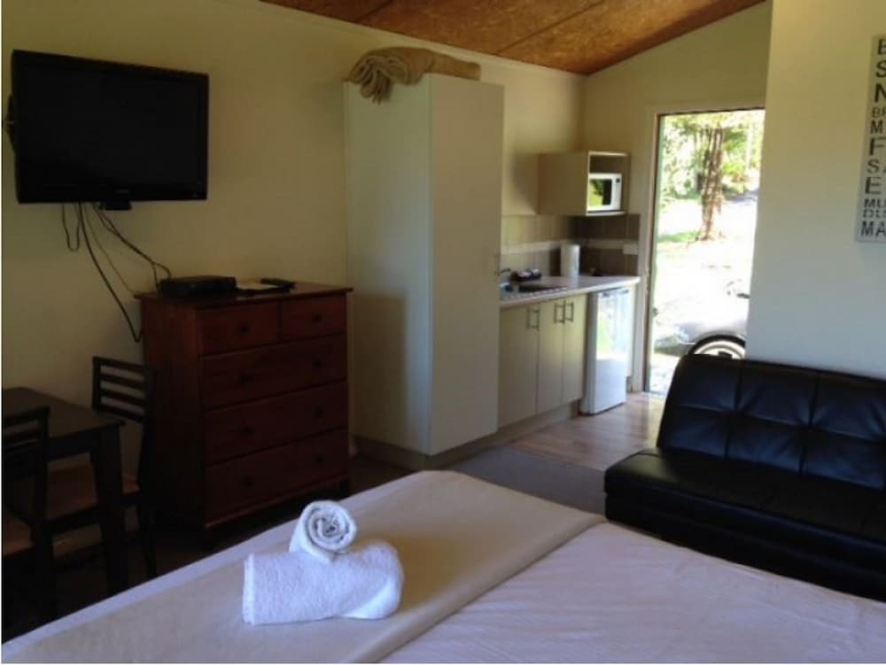 Paradise Palms Resort — Korora — photo 5