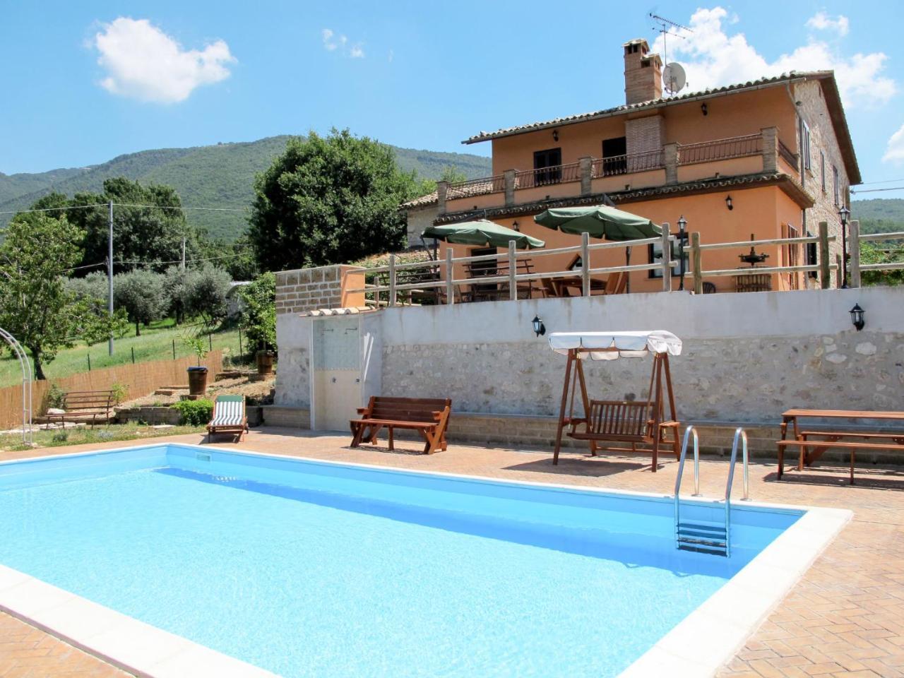 Holiday Home Colleflaviano by Interhome — 4-Star Luxury Hotel in Casperia, Italy