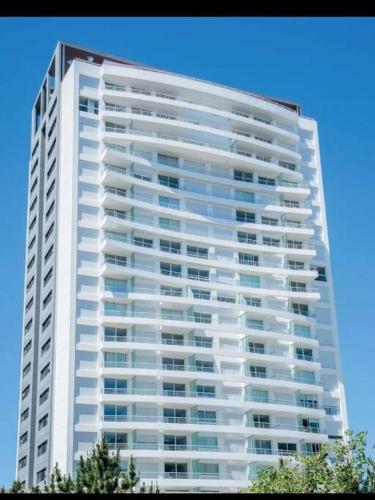 Alquiler Apto Punta Del Este — 4-Star Luxury Hotel in Punta Del Este, Uruguay