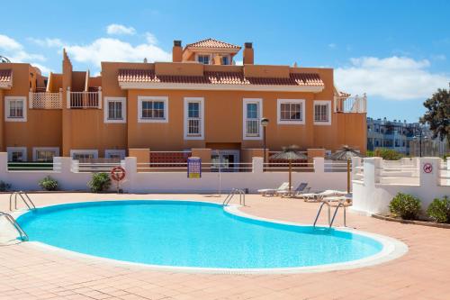 El Castillo Golf - carbon neutral hotel in Unknown City