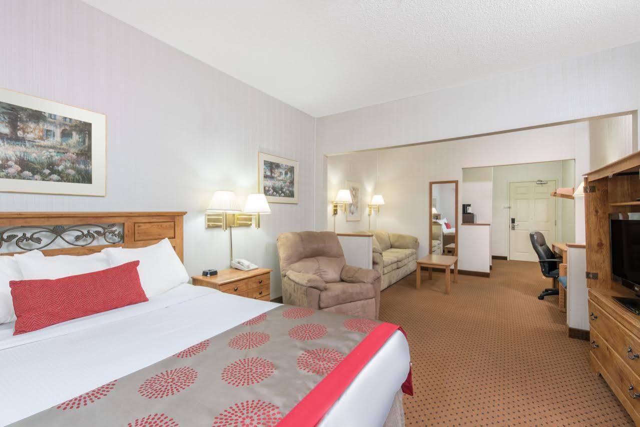 Ramada Limited Bismarck Northeast - photo 38