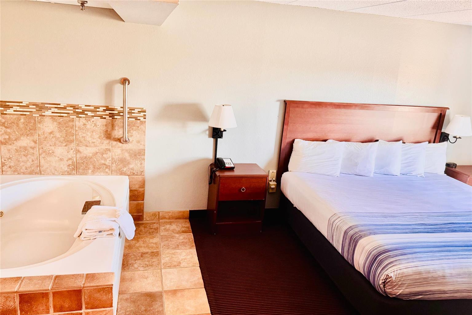 AmericInn by Wyndham Stillwater - photo 18