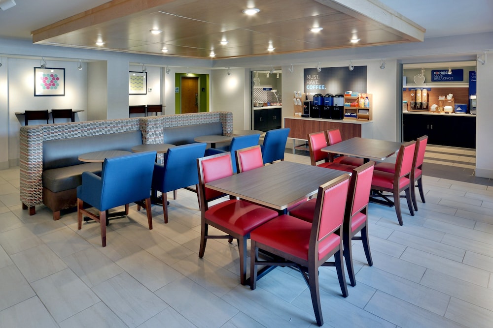Holiday Inn Express Danville by IHG - photo 29