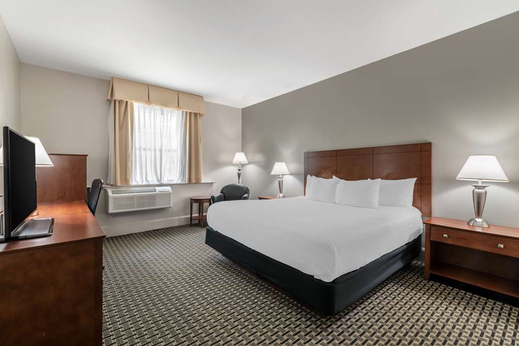 Best Western Plus Brunswick Bath - photo 10