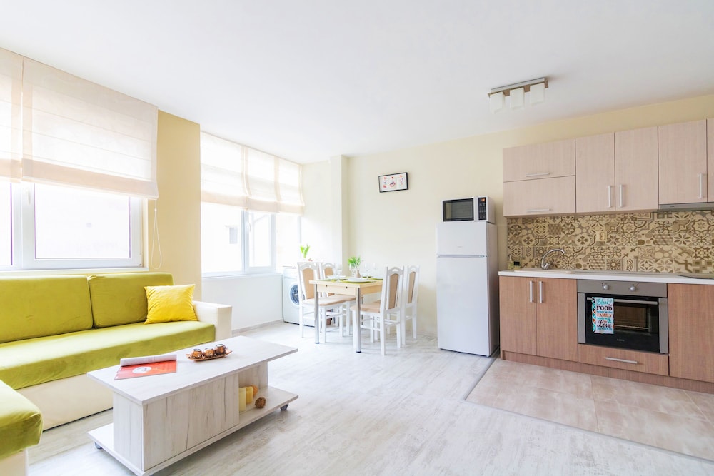 Domus Apartments Old Town with Garage — 4-Star Luxury Hotel in Plovdiv, Bulgaria