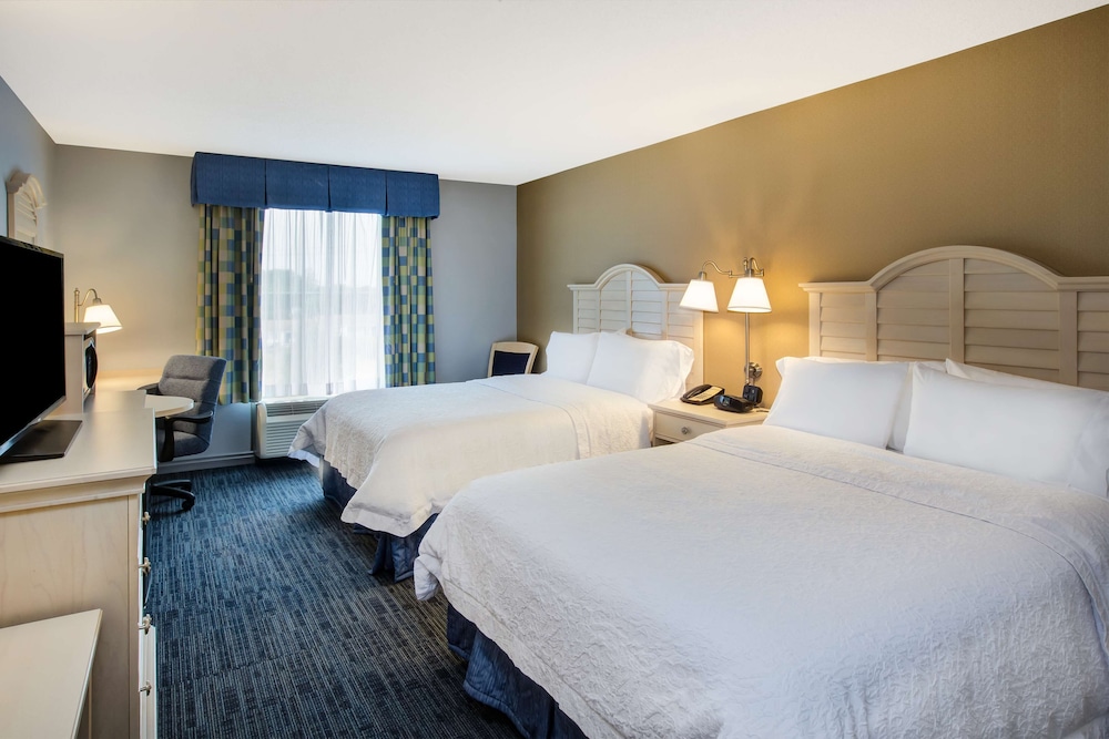 Hampton Inn & Suites Cape Cod West Yarmouth - photo 21