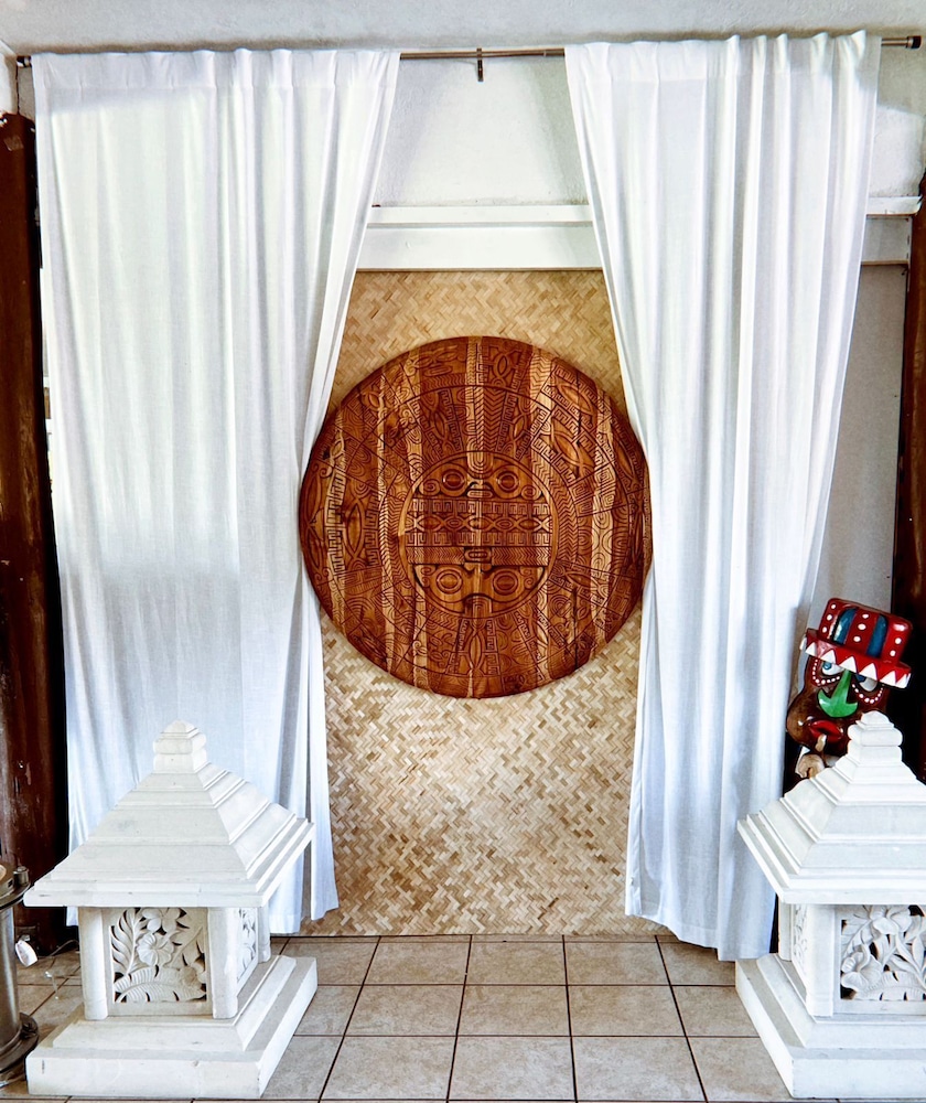 Wild Ginger Hotel - photo 3