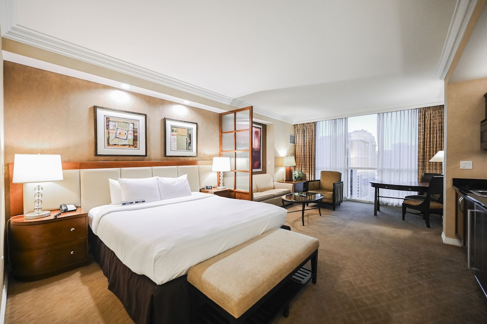 StripViewSuites at Signature - photo 34