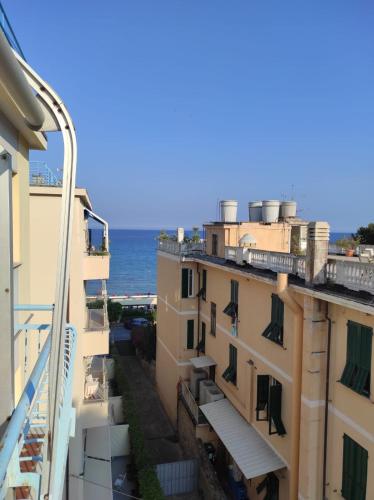 Tender To Riviera Bilocale Vista Mare — 4-Star Luxury Hotel in Alassio, Italy