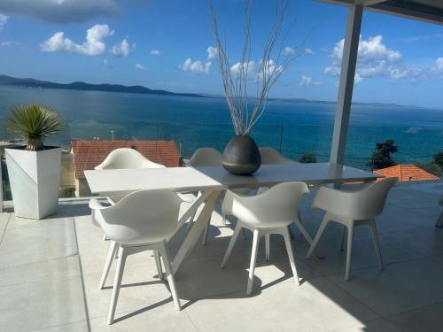 Sea View Luxury Penthouse With Sauna Jacuzzi And Pool In Villa Zadar Superior — 4-Star Luxury Hotel in Zadar, Croatia