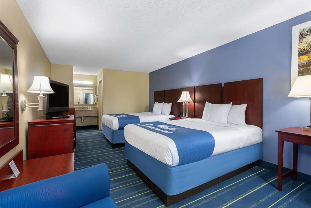 Days Inn by Wyndham Chipley - photo 11