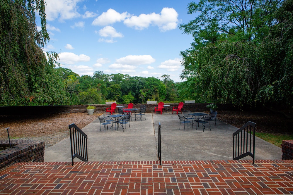 Rutgers University Inn and Conference Center - photo 26