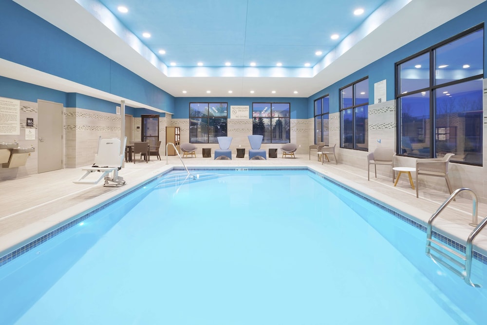 Hampton Inn & Suites Grandville Grand Rapids South - photo 19
