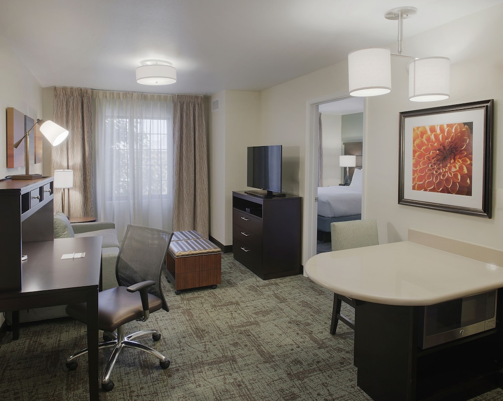 Staybridge Suites Fayetteville Univ Of Arkansas by IHG - photo 8