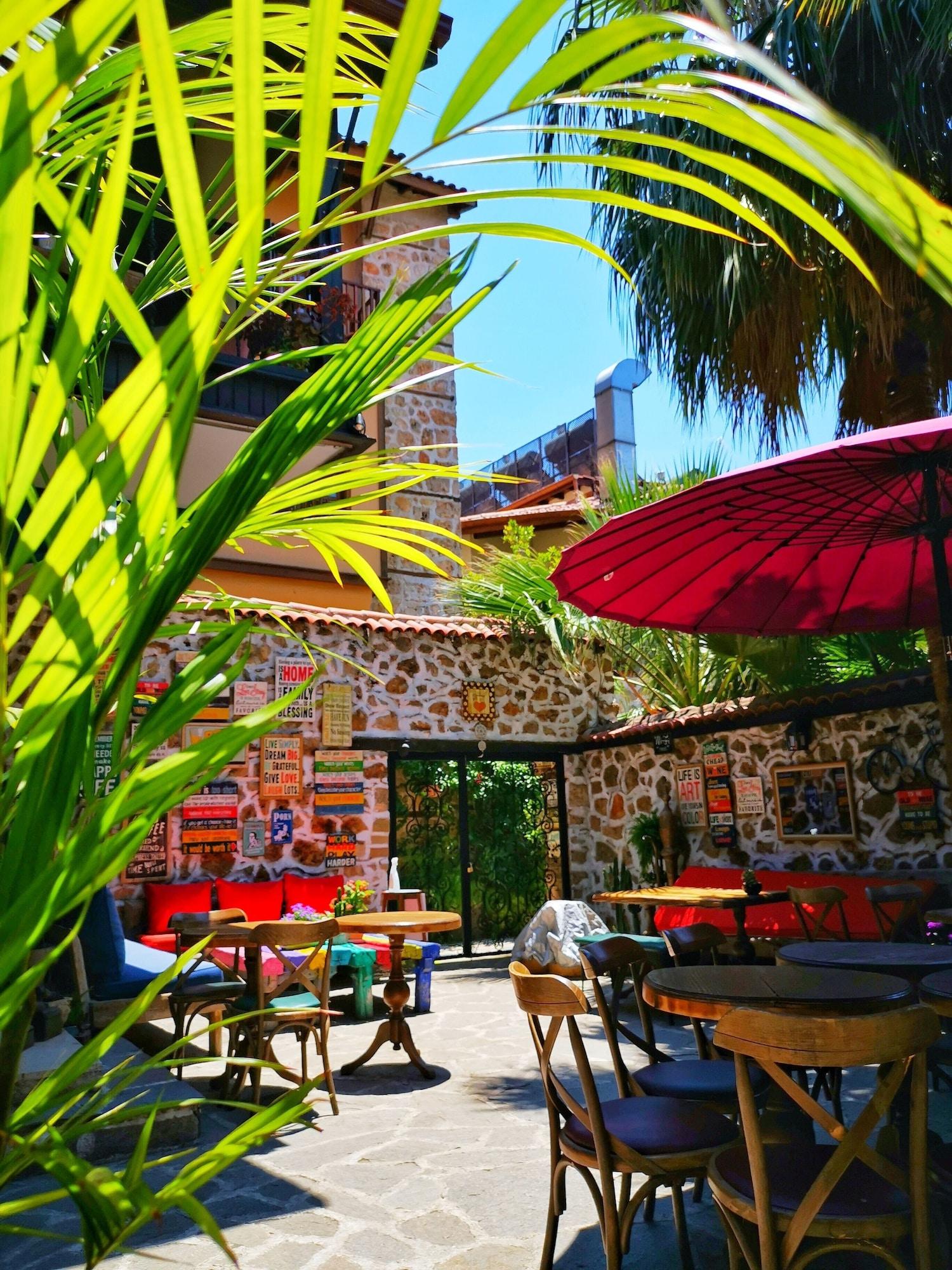 Old House Pub Hotels - last minute hotel in Antalya