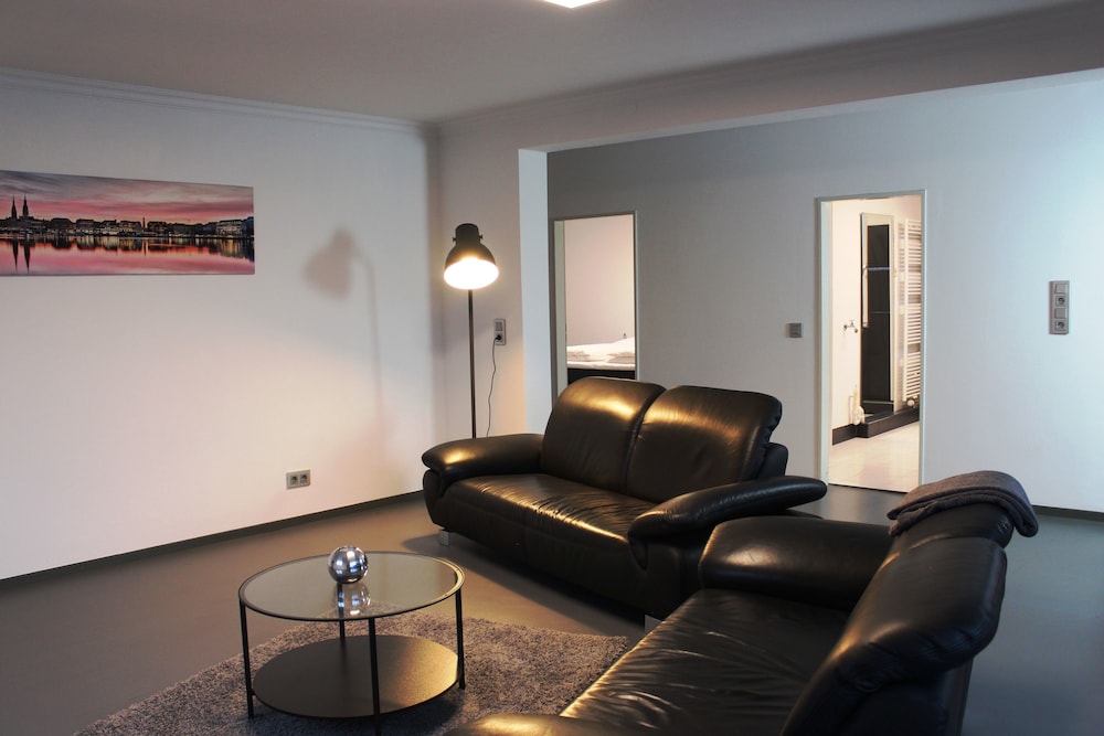 Rooftop Apartment Norderstedt — 4-Star Luxury Hotel in Norderstedt, Germany