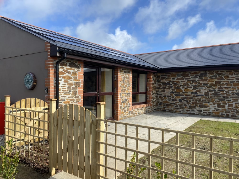 Bimbling Cottage — 4-Star Luxury Hotel in Redruth, United Kingdom