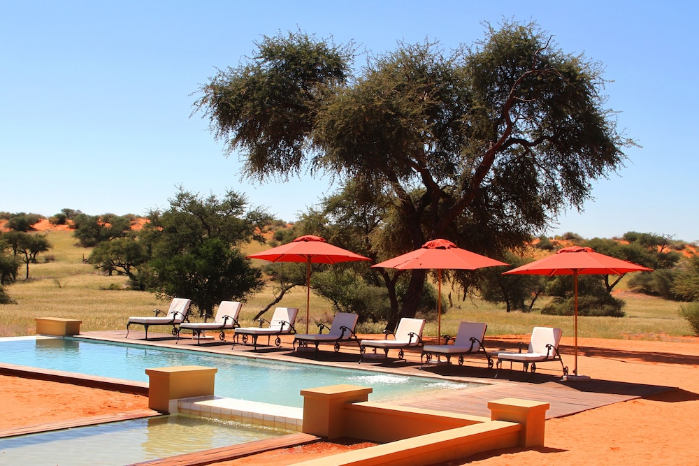 Zebra Kalahari Lodge — 4-Star Luxury Hotel in Hoachanas, Namibia