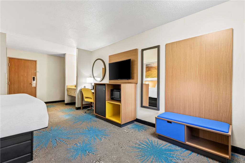 Days Inn by Wyndham Mitchell SD - photo 31