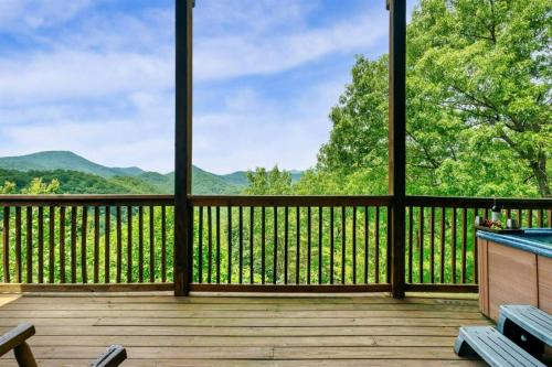 Take My Breath Away — 4-Star Luxury Hotel in Sevierville, United States