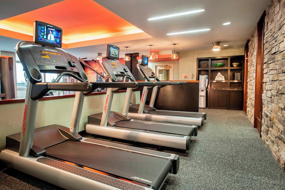 Courtyard by Marriott Tysons McLean - photo 18