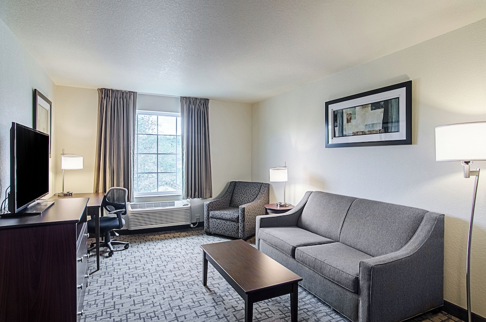 Cobblestone Hotel & Suites Erie - photo 20