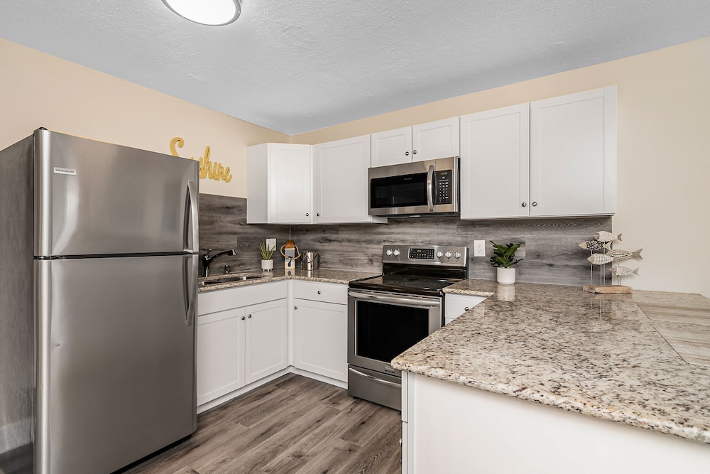 Latitude 26 Waterfront Boutique Resort Fort Myers Beach - photo 35
