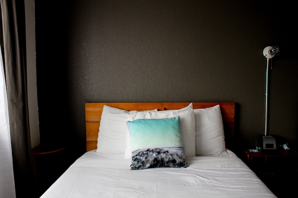 Adrift Hotel - photo 8