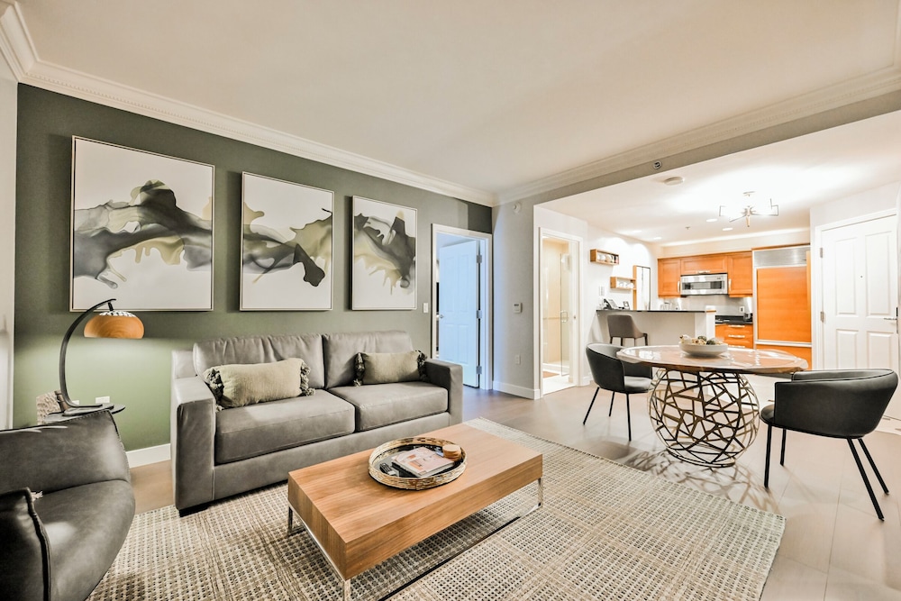 StripViewSuites at Signature - photo 170