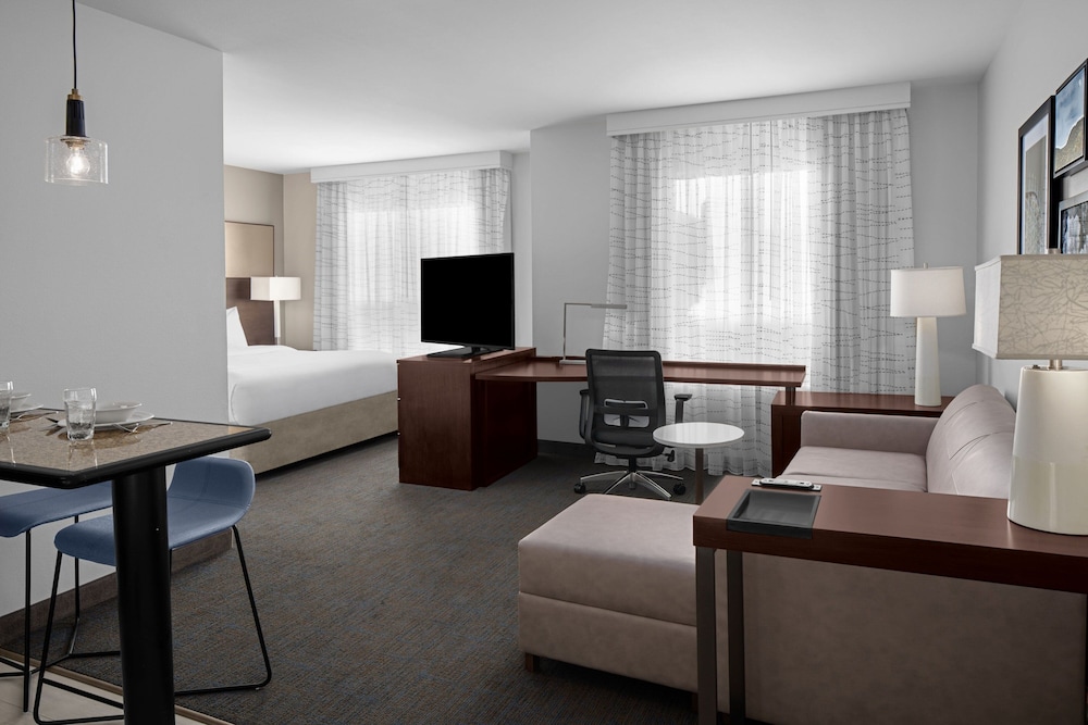 Residence Inn By Marriott Santa Clarita Valencia - photo 18