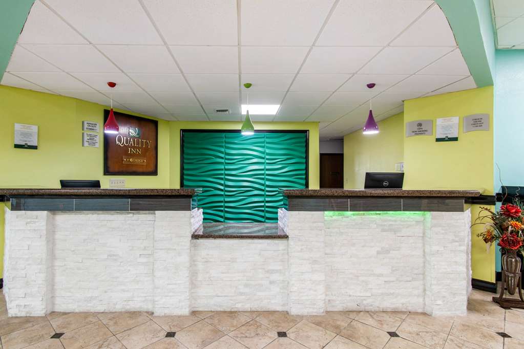 Quality Inn Arkansas City North - photo 4