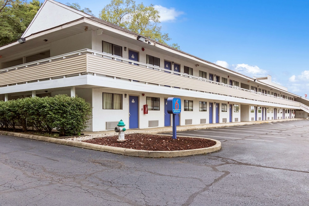 Motel6 Dayton Englewood - featured photo