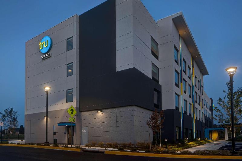 Tru by Hilton Manassas - photo 3